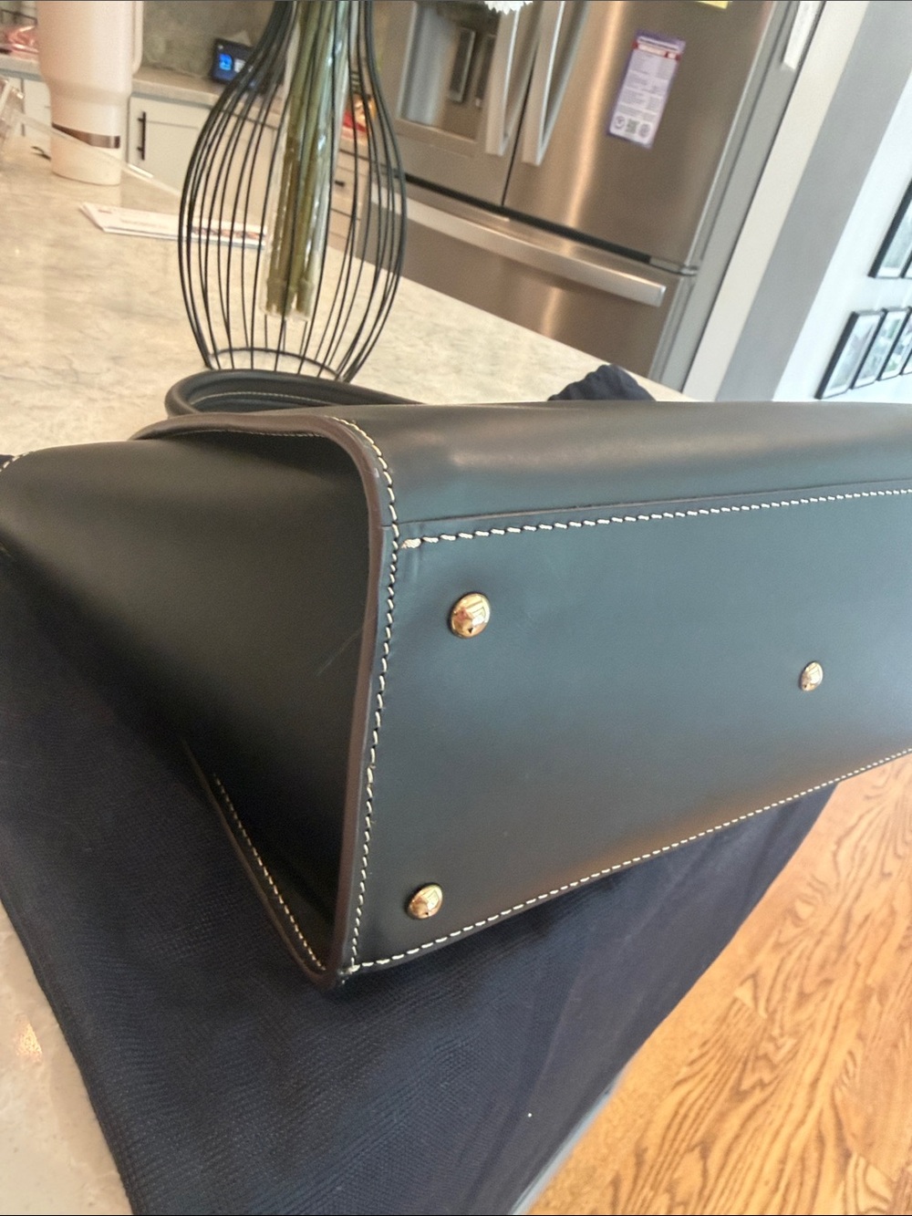 Dooney & Bourke Alto Flavia - Picture 7 of 10